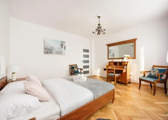 Metro Zacisze Fausta House With Garden